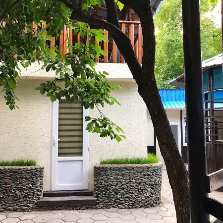 Park Hostel Osh Exterior photo