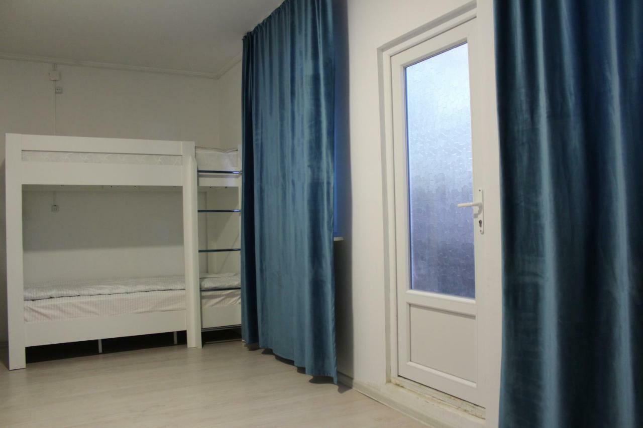 Park Hostel Osh Exterior photo