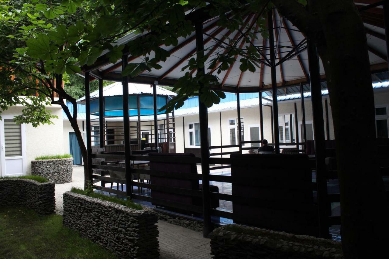 Park Hostel Osh Exterior photo